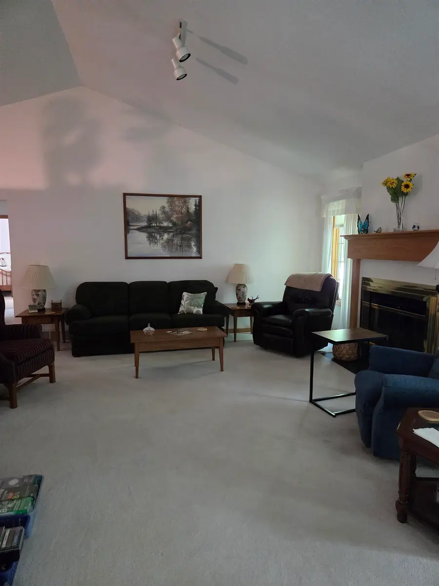 139 E Hickoryridge Drive, Midland, MI 48642 - #2