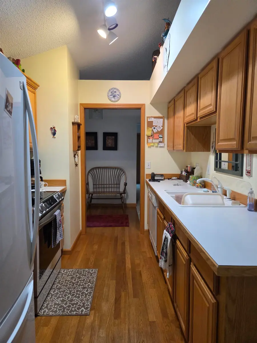 139 E Hickoryridge Drive, Midland, MI 48642 - #3