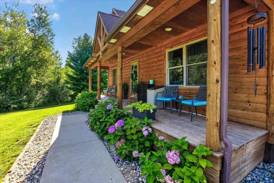 11256 E Millbrook Road, Shepherd, MI 48883 - #2