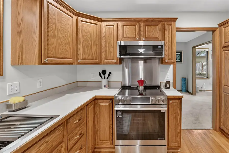 2617 Hearthstone Circle, Midland, MI 48642 - #3