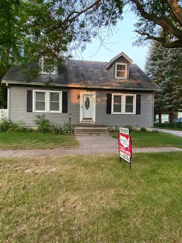207 W Grove Street, Midland, MI 48640
