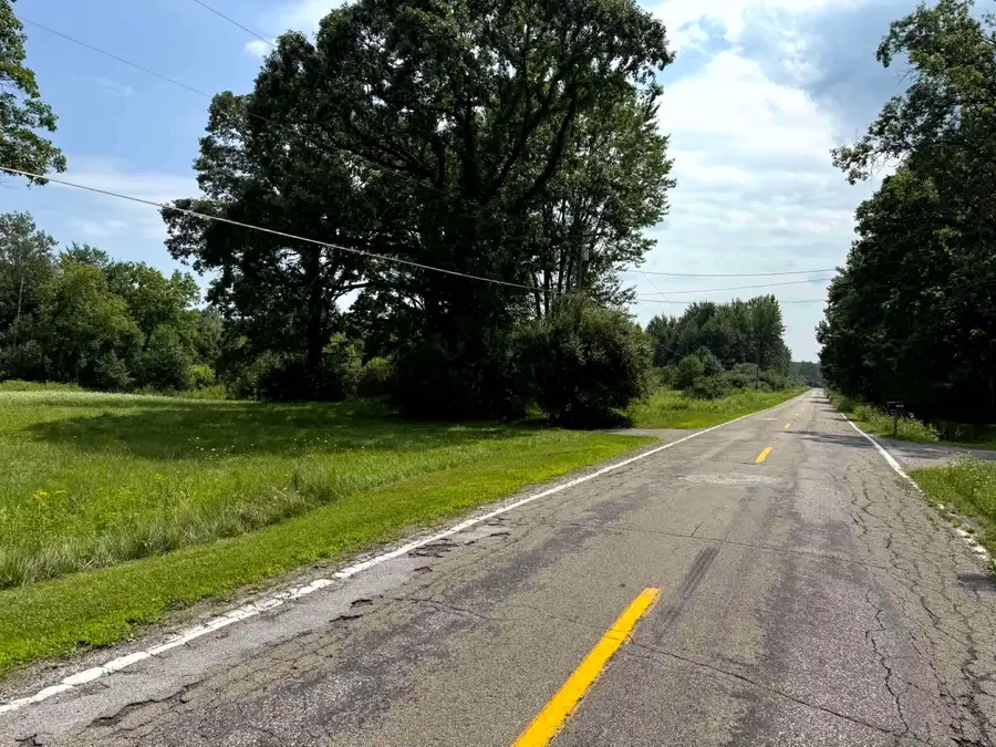 3704 Green Road, Midland, MI 48642 - #3