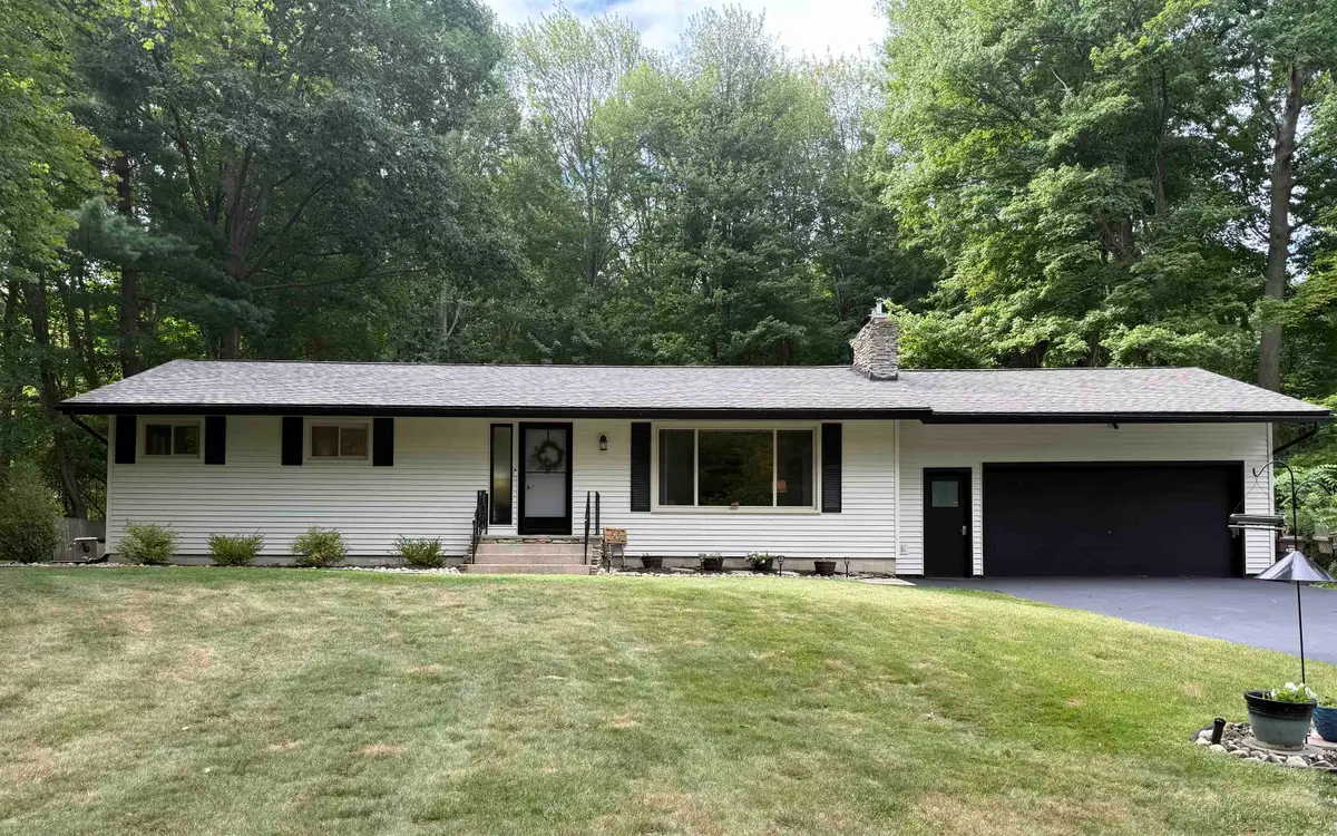 3952 E Kens Lane, Midland, MI 48642-0000 - #1