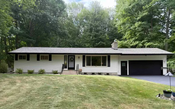 3952 E Kens Lane, Midland, MI 48642-0000