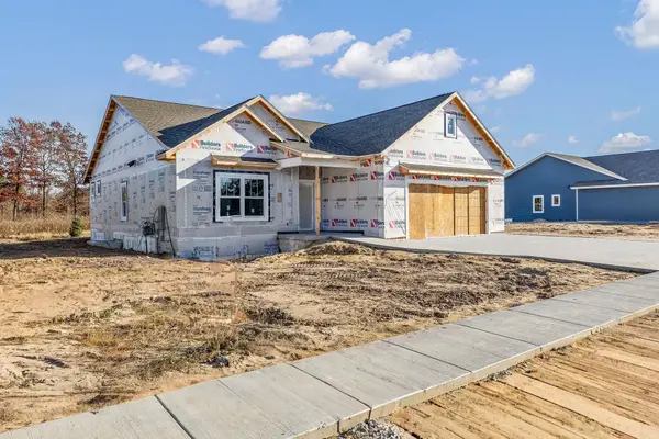 6003 Diamond View Eas Drive, Midland, MI 48642
