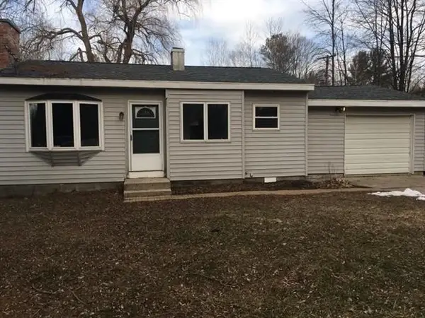 1730 N Eight mi Road, Sanford, MI 48657