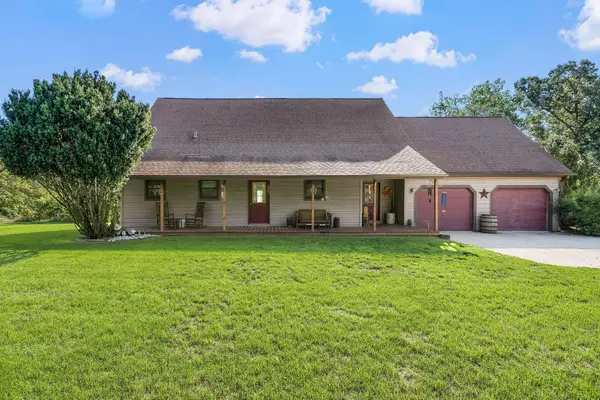 2265 W Pine River Road, Breckenridge, MI 48615