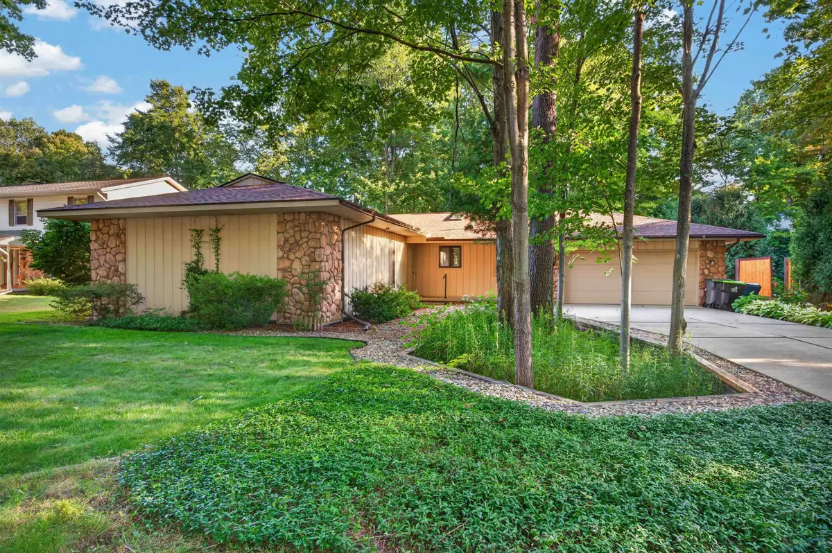 3013 Jeffrey Lane, Midland, MI 48640 - #1