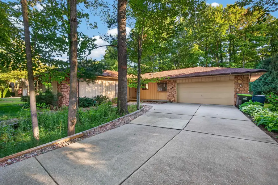 3013 Jeffrey Lane, Midland, MI 48640 - #2