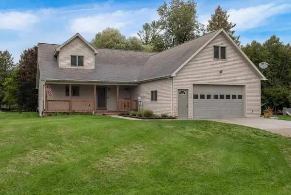 5496 S Cedar River Road, Gladwin, MI 48624