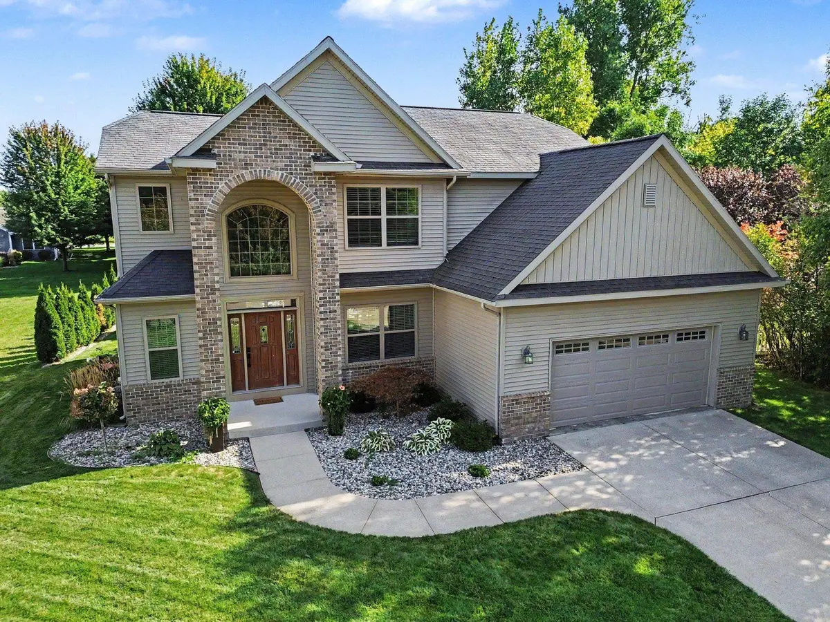2804 Hollyberry Drive, Midland, MI 48642 - #1