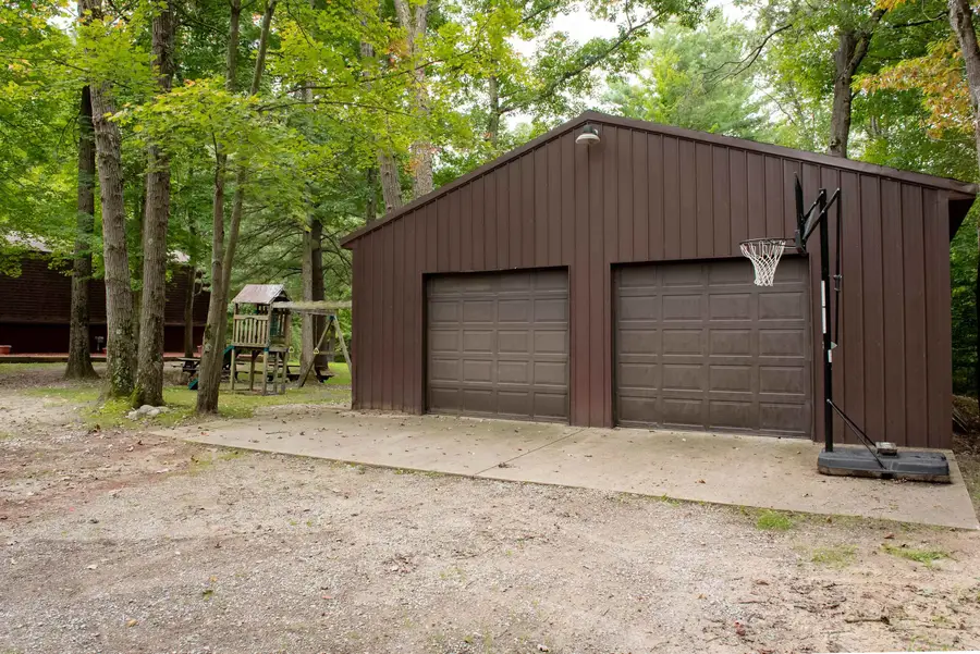 119 W Love Road, Sanford, MI 48657 - #2