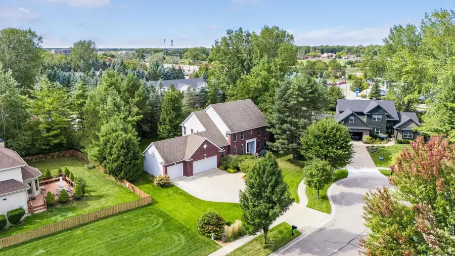 6203 Peachtree Circle, Midland, MI 48642 - #3