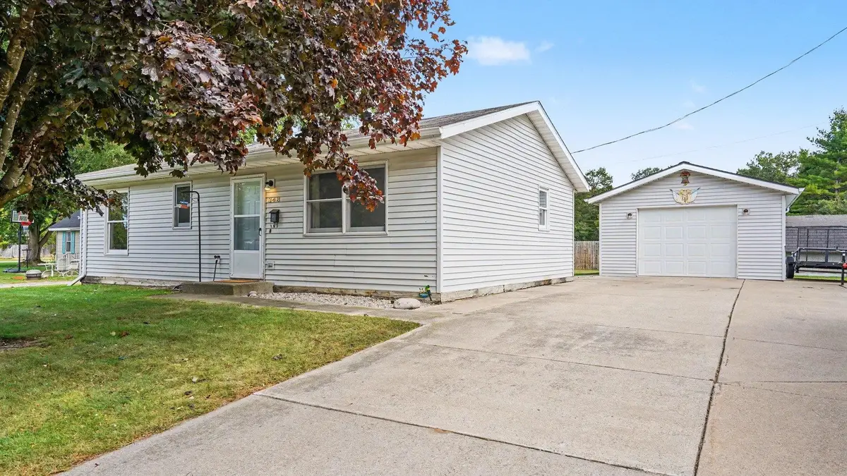 348 Sam Street, Midland, MI 48642 - #1