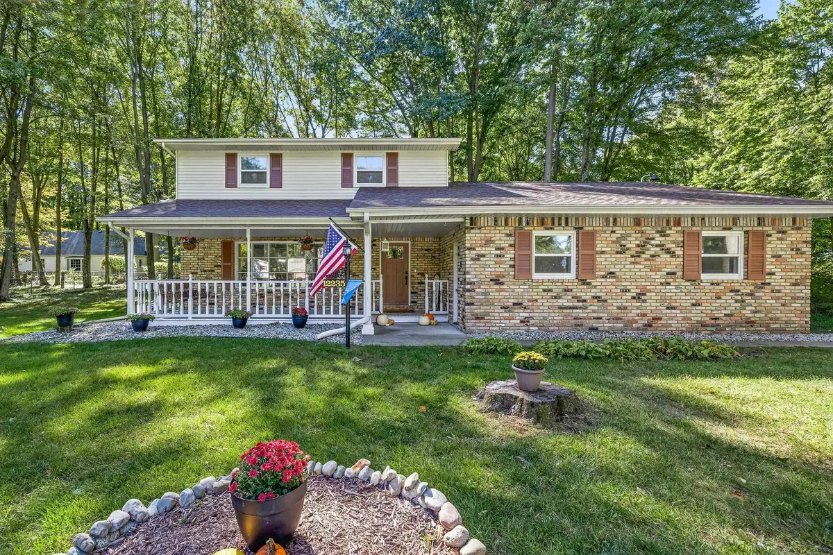 12235 Palatial Drive, Freeland, MI 48623 - #1