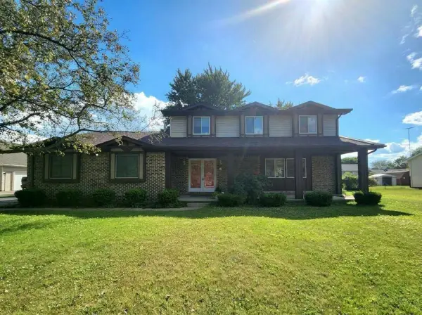 7801 N River Road, Freeland, MI 48623