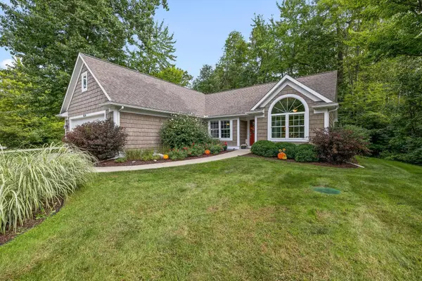 7434 Rock Hollow Lane, Midland, MI 48642