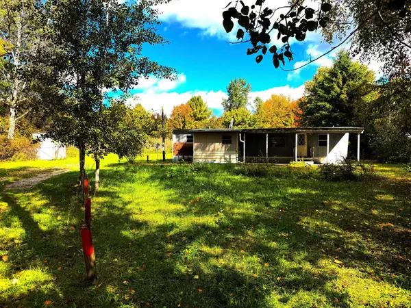 1456 W Wackerly Road, Sanford, MI 48657