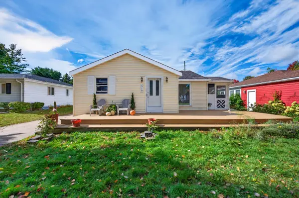 319 W Nickels Street, Midland, MI 48640