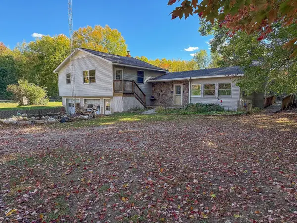 4063 W Curtis Road, Coleman, MI 48618