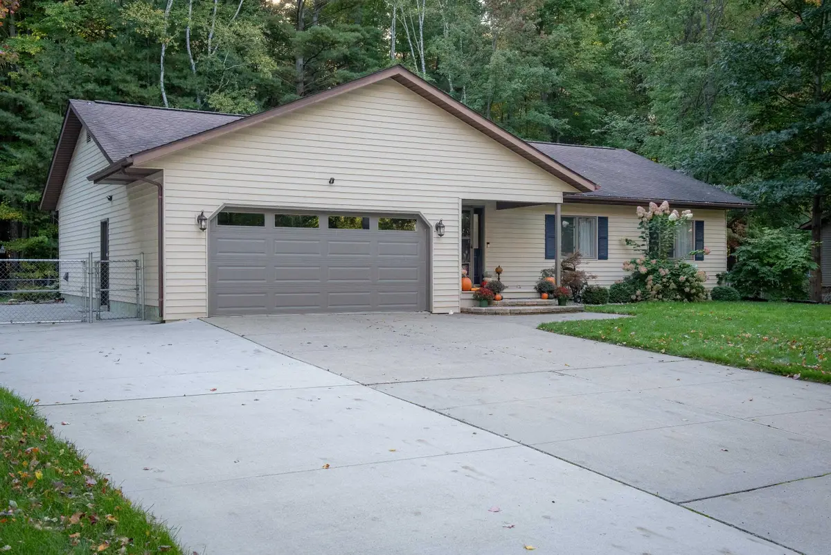 2172 N Lynn Street, Sanford, MI 48657 - #1
