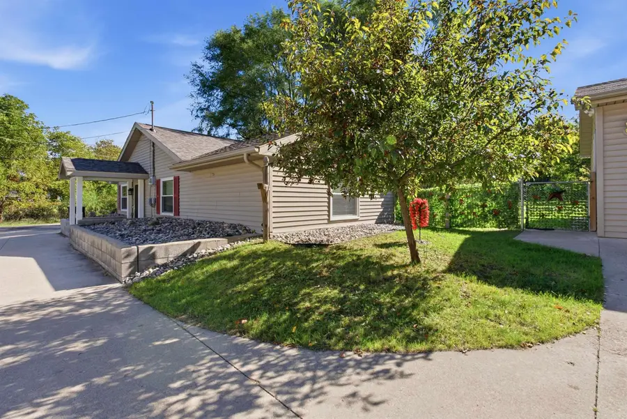 412 Lumm Street, Gladwin, MI 48624 - #3