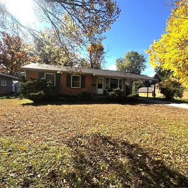 2108 E Sugnet Road, Midland, MI 48642