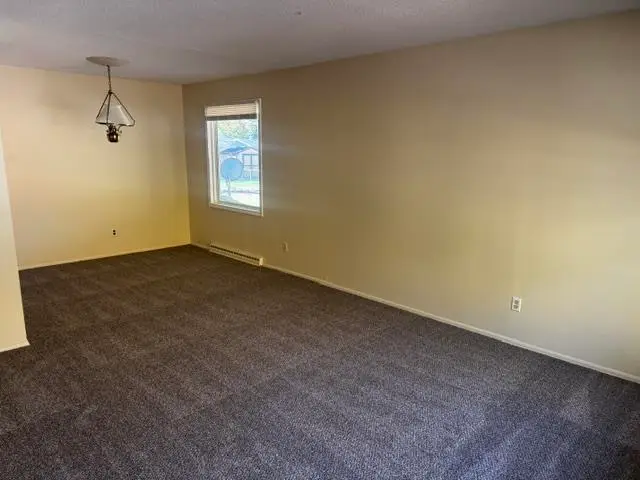2108 E Sugnet Road, Midland, MI 48642 - #2