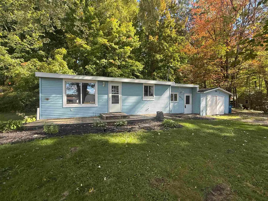 4052 N Water Road, Sanford, MI 48657 - #2