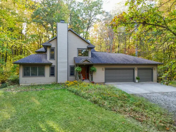 4455 N Ehlers Road, Midland, MI 48642