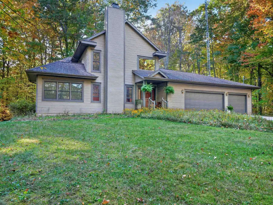 4455 N Ehlers Road, Midland, MI 48642 - #2