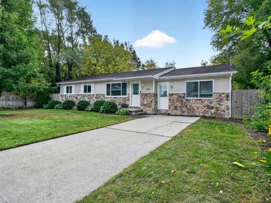1661 Hiawatha Dr Drive, Saginaw, MI 48604 - #2