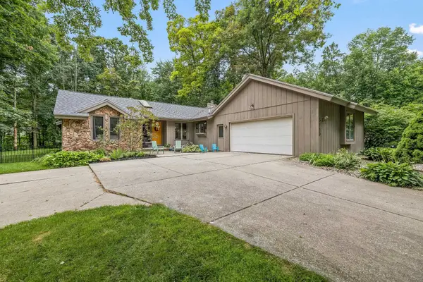 3113 Camberley Lane, Midland, MI 48640