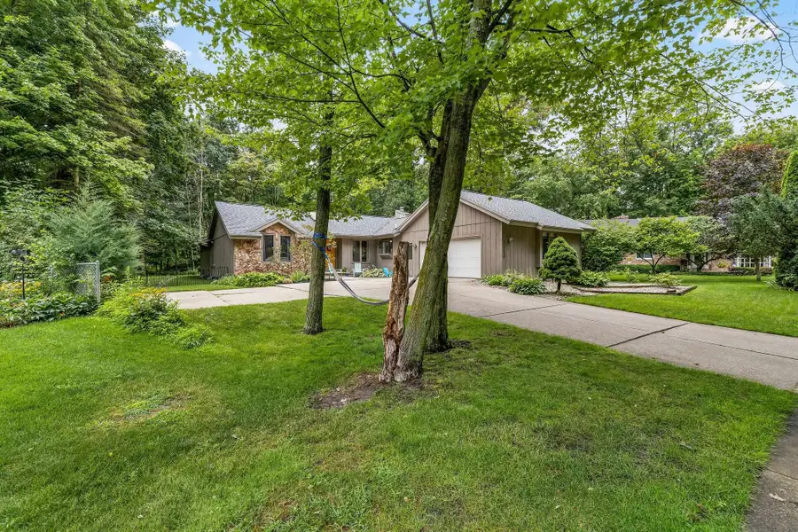 3113 Camberley Lane, Midland, MI 48640 - #2