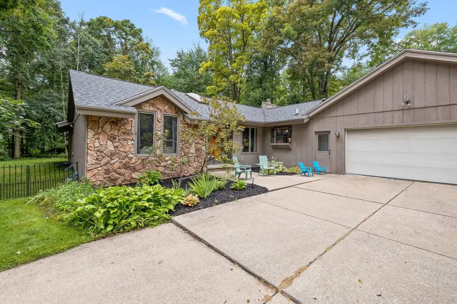 3113 Camberley Lane, Midland, MI 48640 - #3