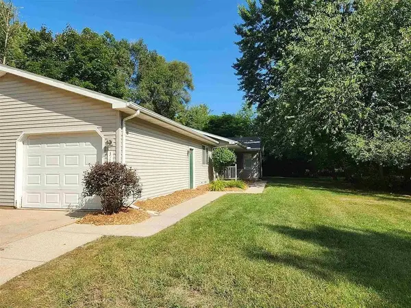 3121 Beech Street, Midland, MI 48642