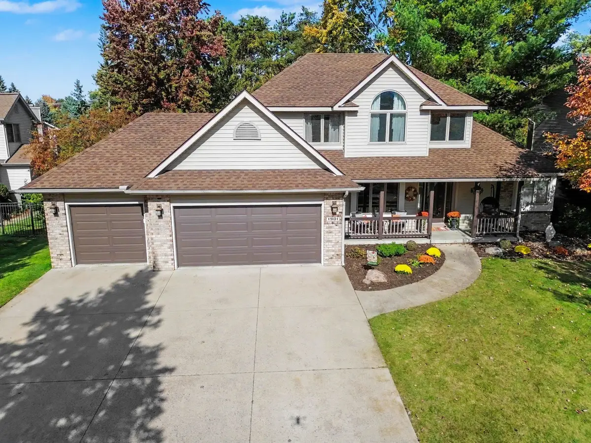 1901 E Trailwood Circle, Midland, MI 48642 - #1