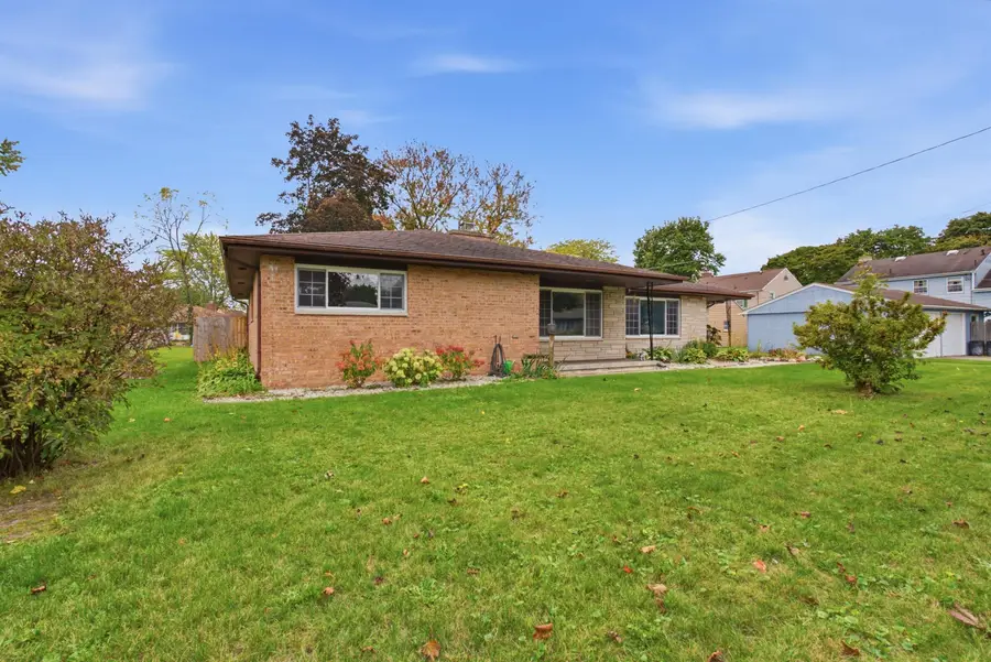 3111 W Genesee Avenue, Saginaw, MI 48602 - #2