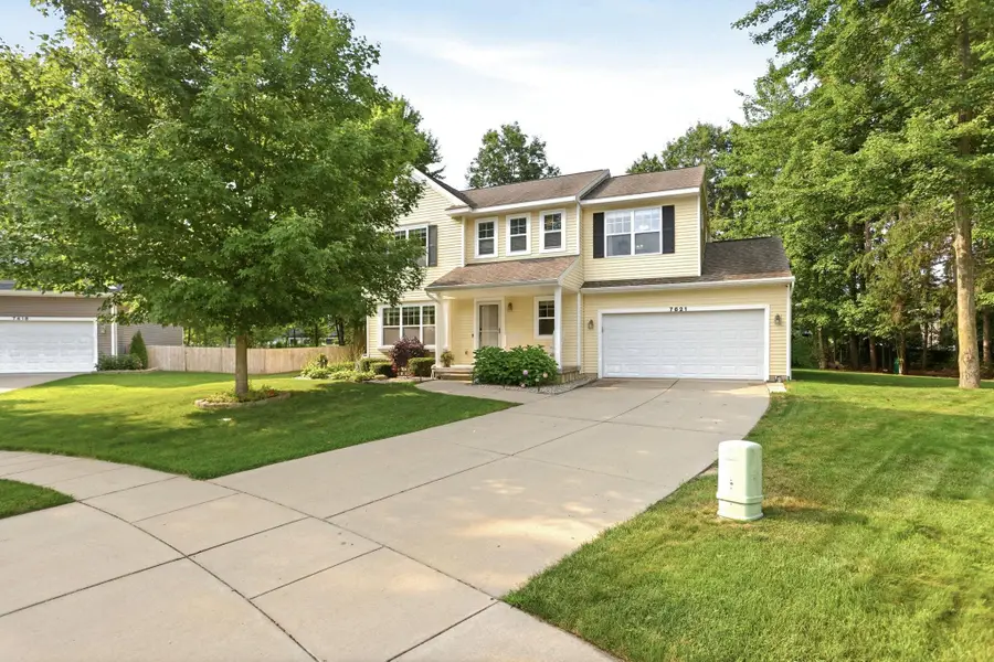7621 Winding Creek Court, Midland, MI 48642 - #2