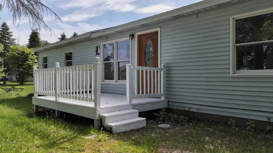 1442 S 11 Mile Road, Auburn, MI 48611 - #3