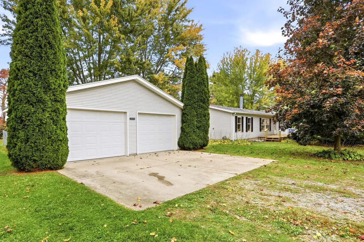 2050 Mahar Drive, Saginaw, MI 48601 - #1