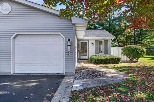 1422 Pheasant Ridge Drive, Midland, MI 48640-2890