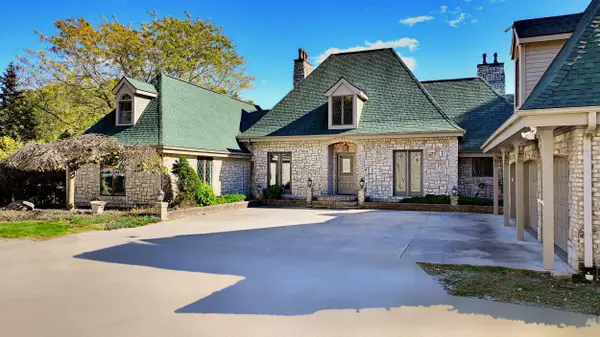 3275 S Graham Road, Saginaw, MI 48609
