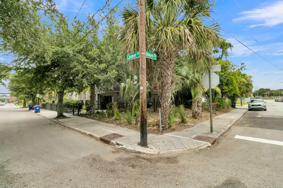 66 Cooper Street, Charleston, SC 29403 - Image #2