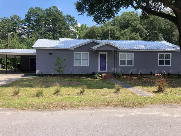 110 Groves Street, Walterboro, SC 29488