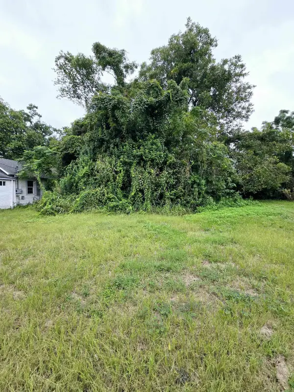 1990 Irving Avenue, North Charleston, SC 29405