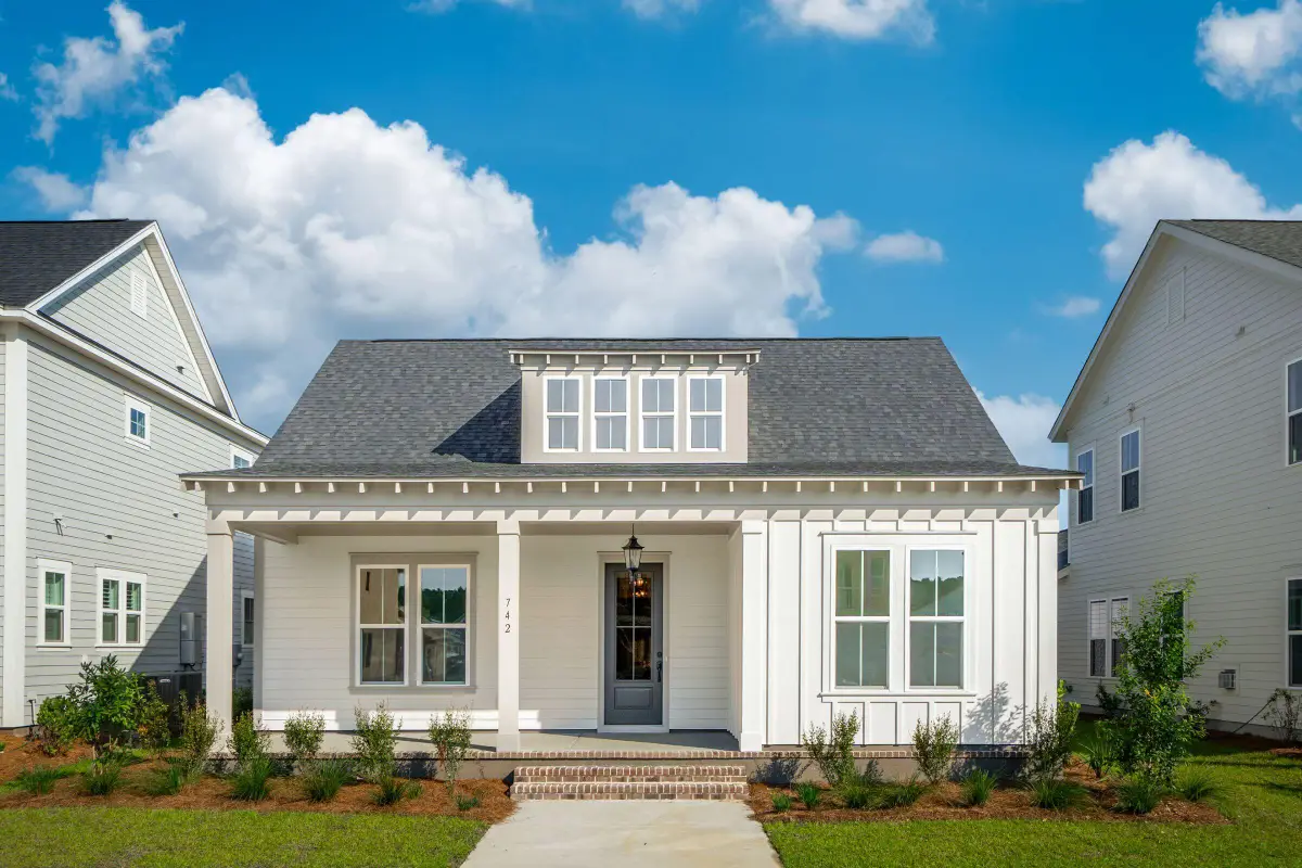 742 Blueway Avenue, Summerville, SC 29486 - Image #1