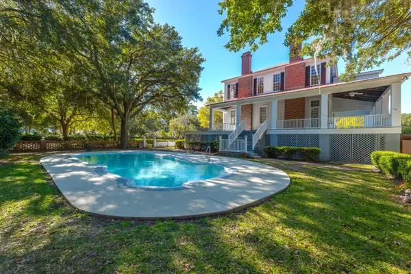 927 Fishburne Road, Pinopolis, SC 29469