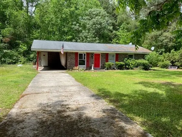 2373 I M Graham Road, Kingstree, SC 29556