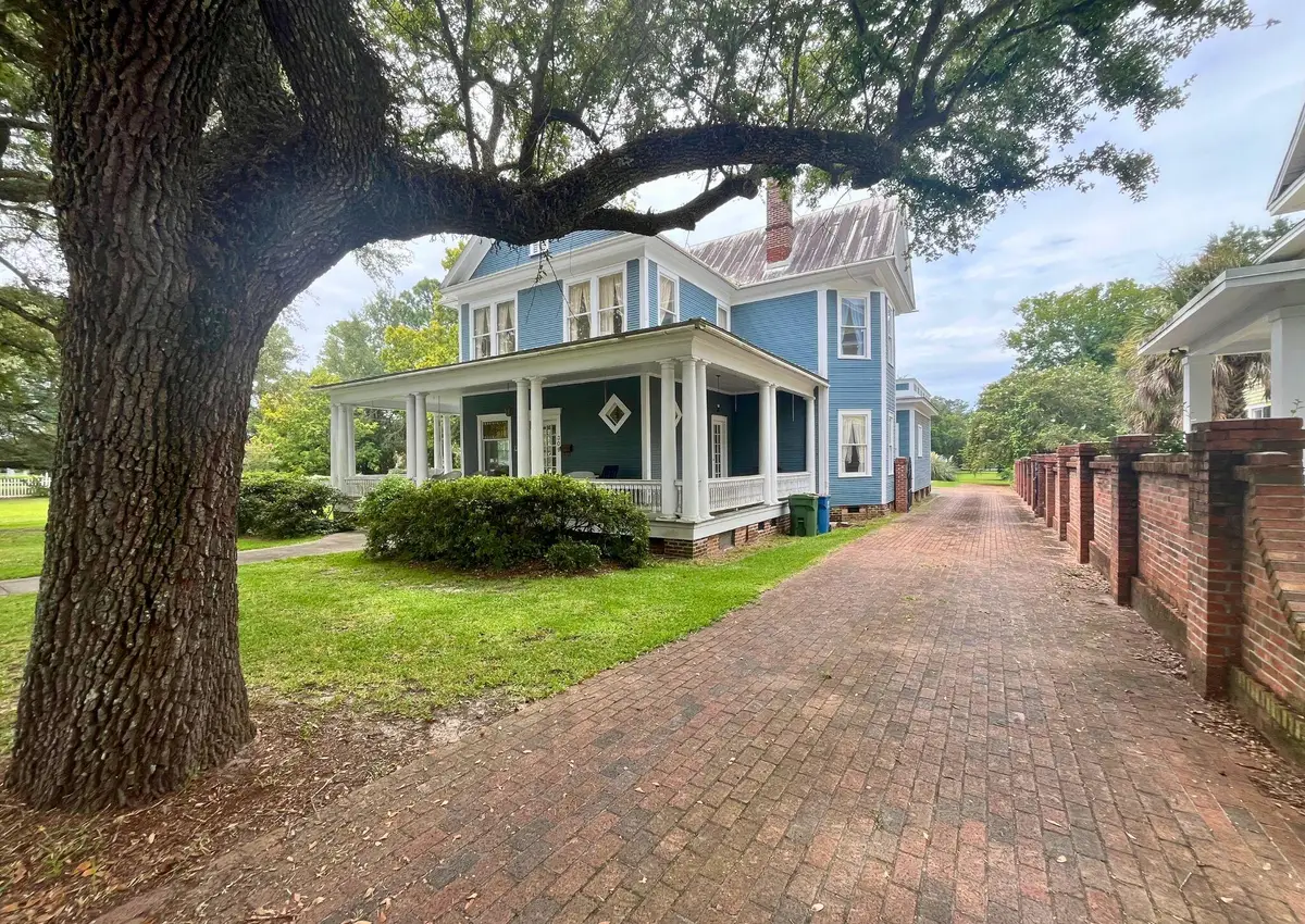 309 N Academy Street, Kingstree, SC 29556 - #1